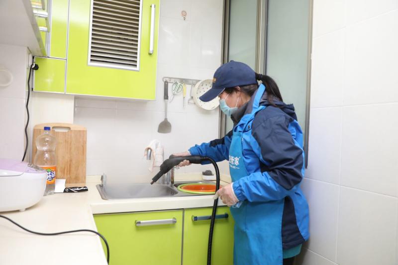 上海家政企業復工超九成 住家保姆緊俏，鐘點工市場面臨“人多活少”困局